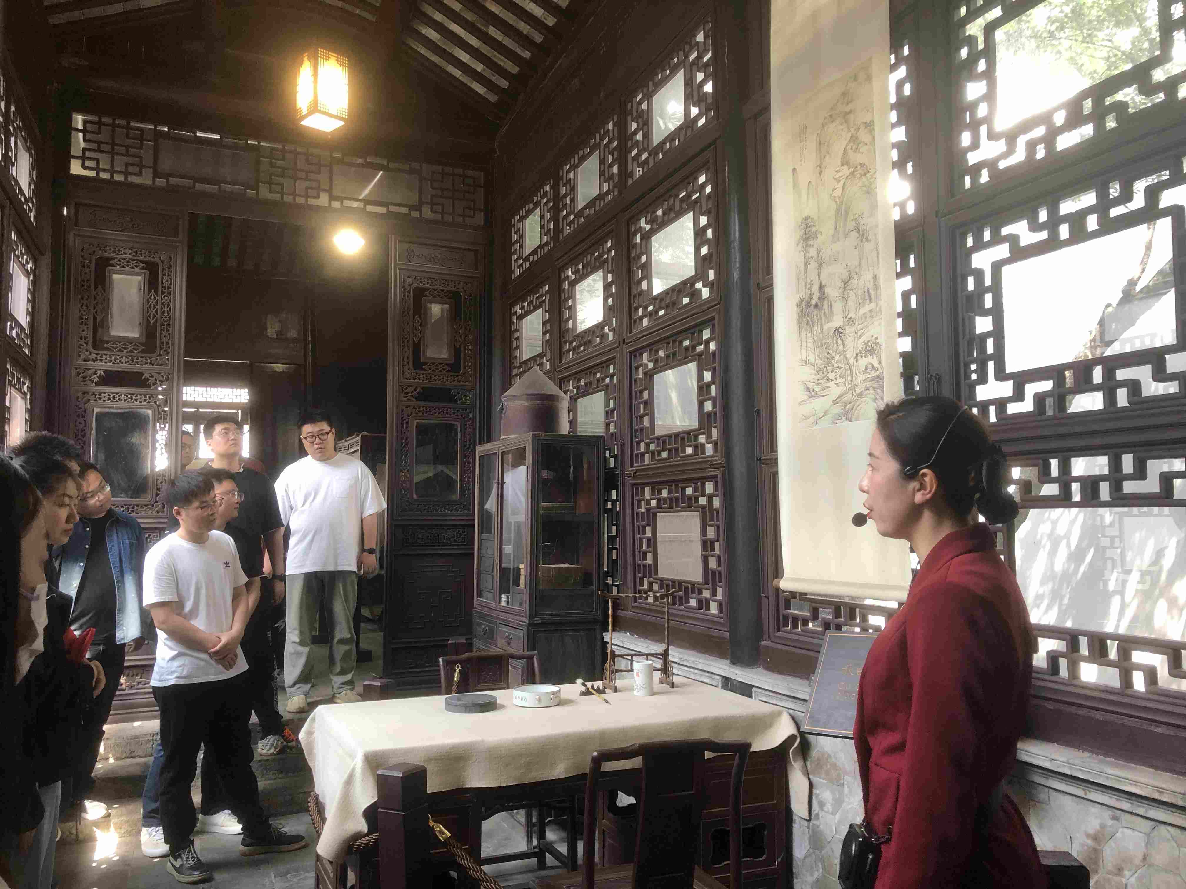 讲解_副本.jpg 讲解_副本.jpg